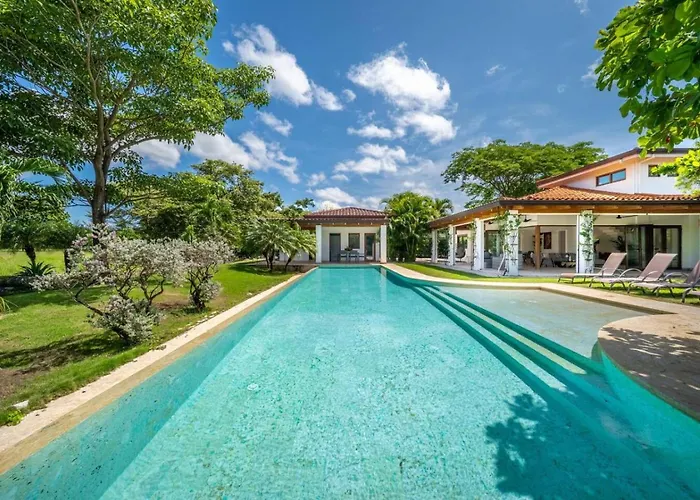 Hébergement de vacances Casa Natura, Golf Front Estate With Private Pool