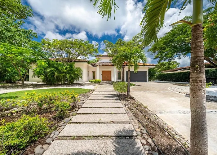 Casa Natura, Golf Front Estate With Private Pool Hébergement de vacances